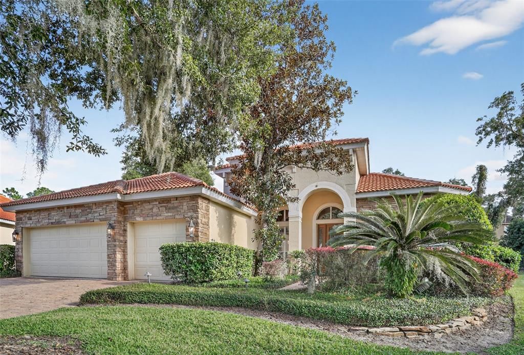 En Venta: $849,900 (4 camas, 3 baños, 3150 Pies cuadrados)