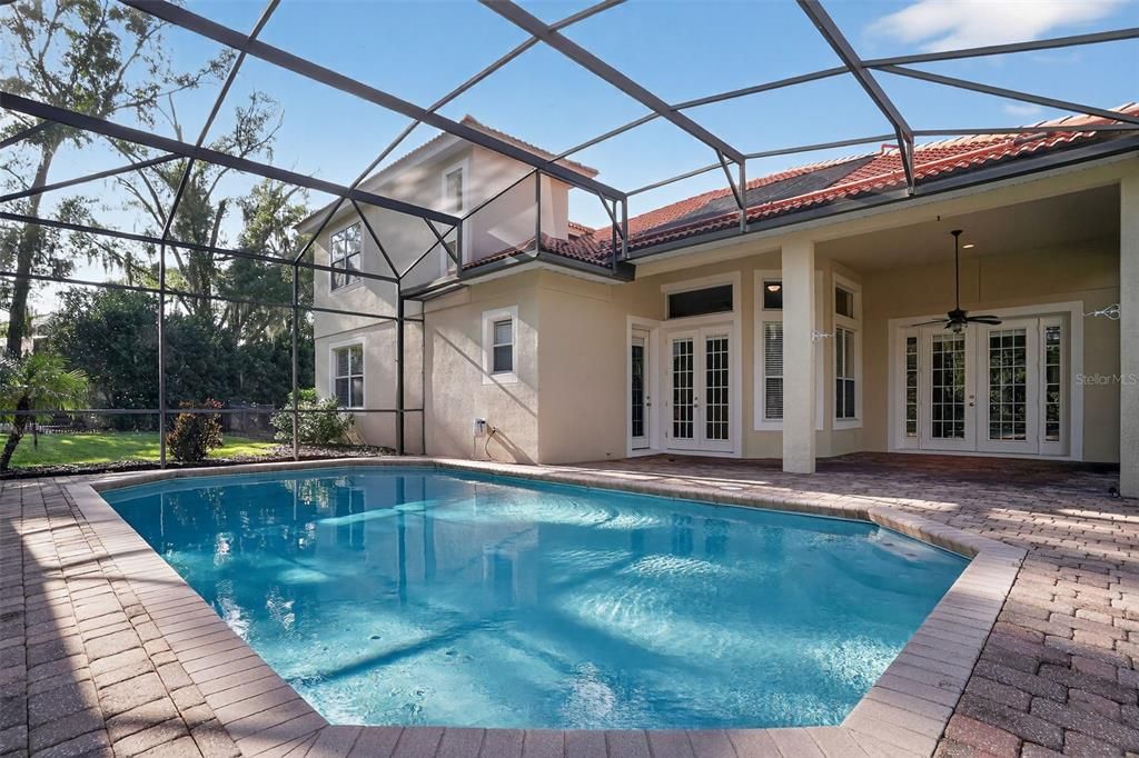 En Venta: $849,900 (4 camas, 3 baños, 3150 Pies cuadrados)