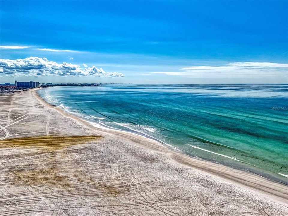 For Sale: $1,150,000 (2 beds, 2 baths, 1433 Square Feet)