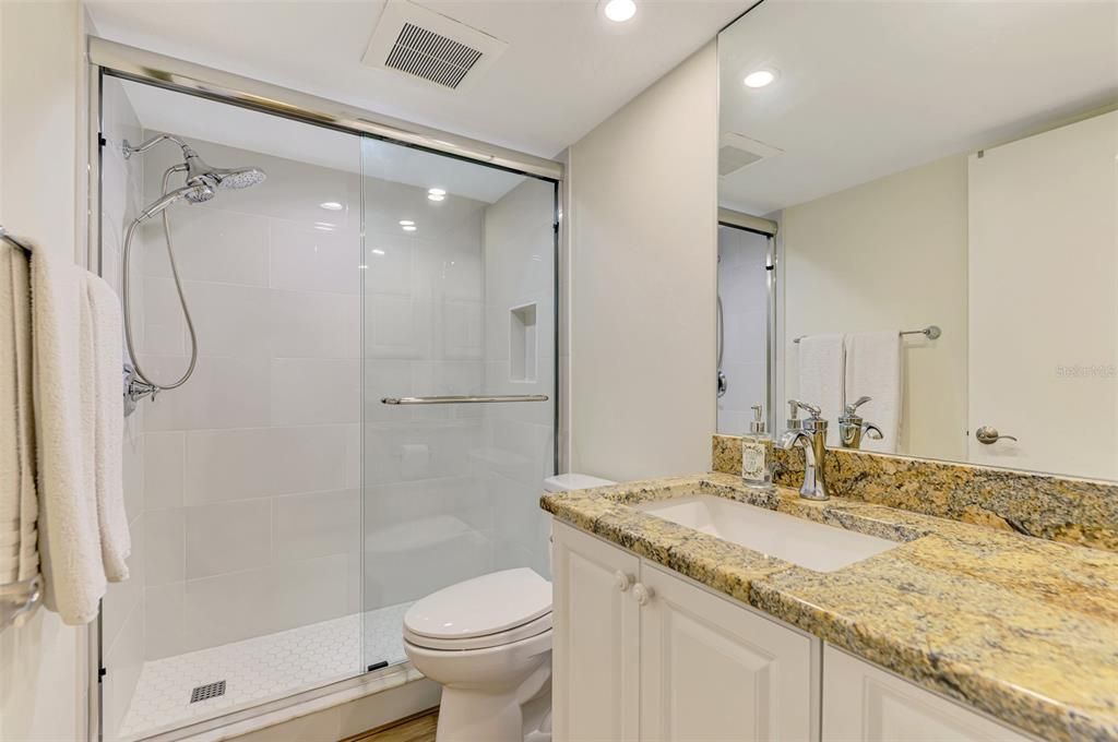 For Sale: $1,150,000 (2 beds, 2 baths, 1433 Square Feet)