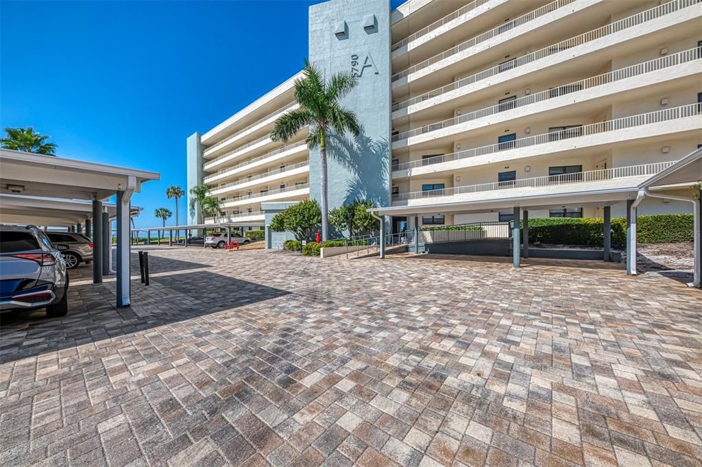 For Sale: $1,150,000 (2 beds, 2 baths, 1433 Square Feet)