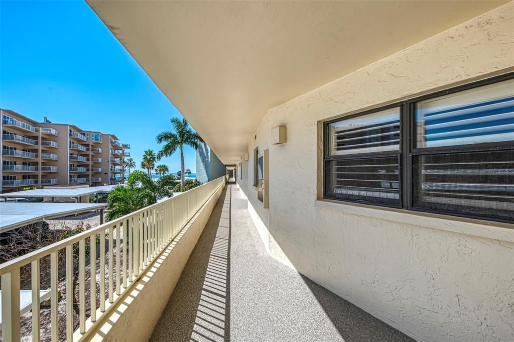 For Sale: $1,150,000 (2 beds, 2 baths, 1433 Square Feet)