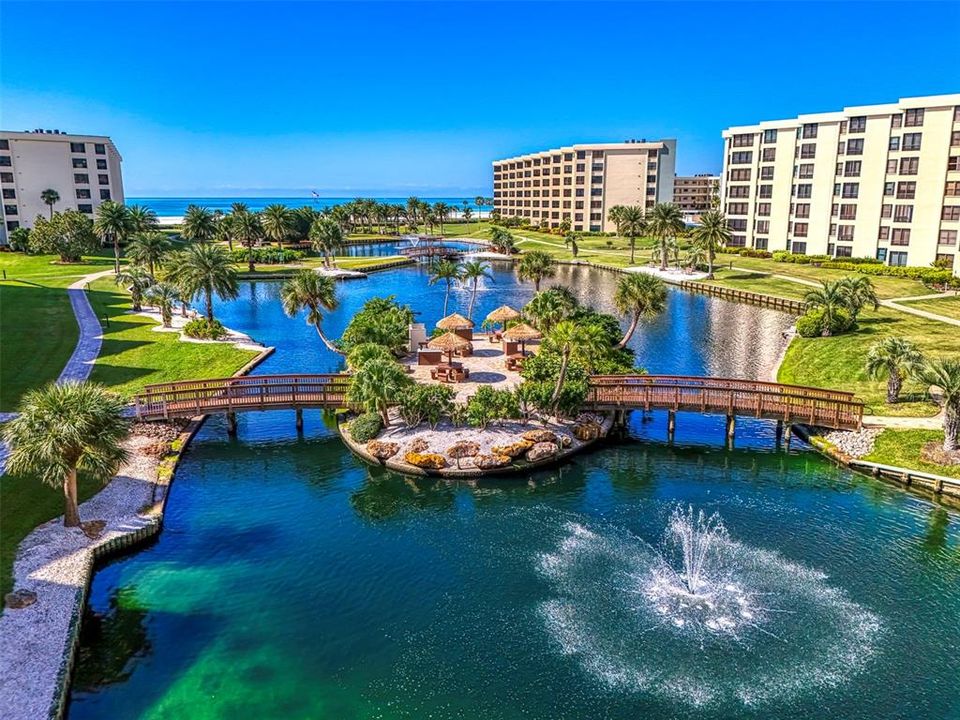 For Sale: $1,150,000 (2 beds, 2 baths, 1433 Square Feet)