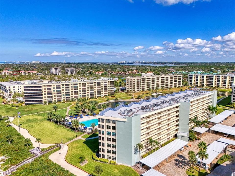 For Sale: $1,150,000 (2 beds, 2 baths, 1433 Square Feet)