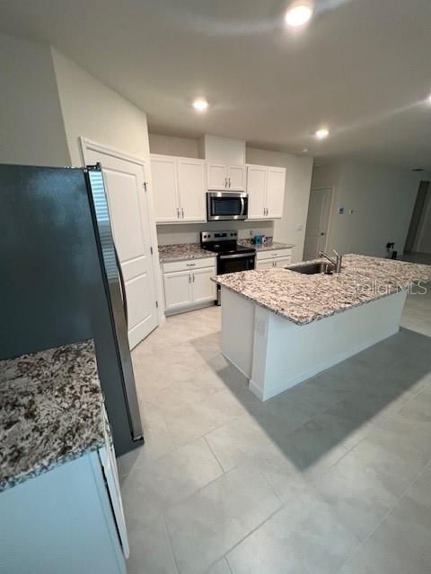 For Rent: $1,850 (4 beds, 2 baths, 1665 Square Feet)
