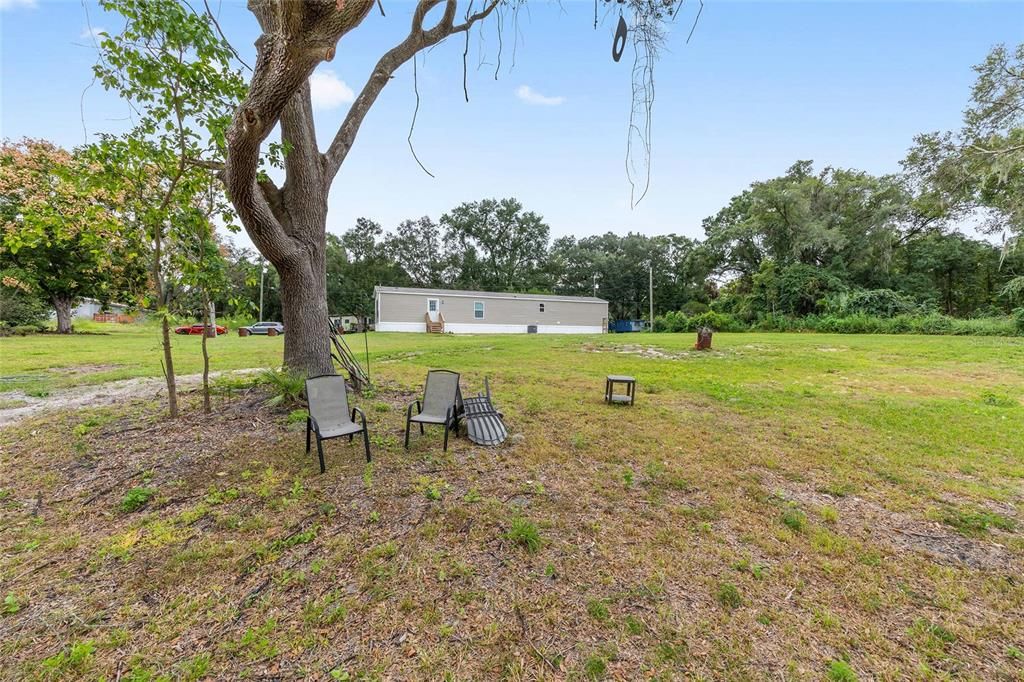 For Sale: $225,000 (3 beds, 2 baths, 1216 Square Feet)