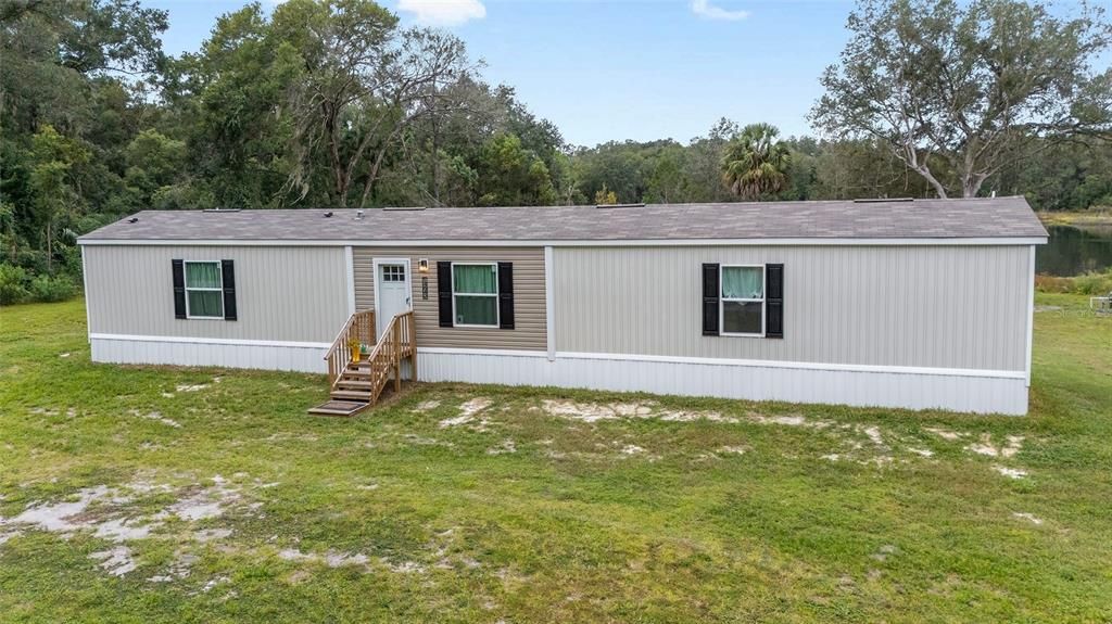 For Sale: $225,000 (3 beds, 2 baths, 1216 Square Feet)