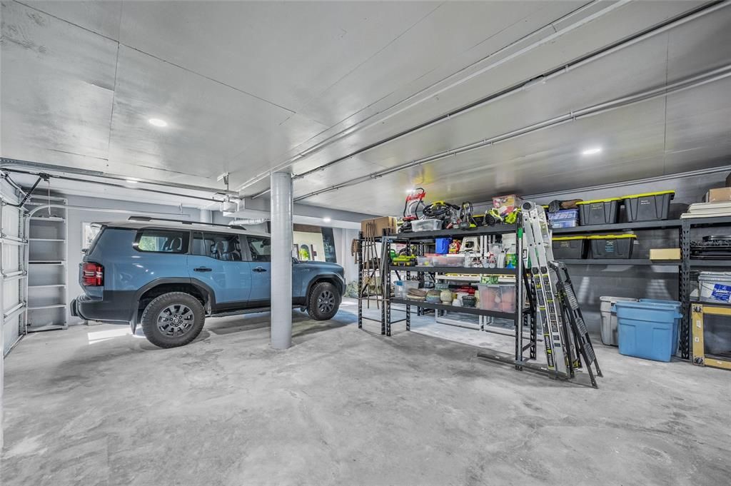 For Sale: $1,495,000 (3 beds, 2 baths, 1581 Square Feet)