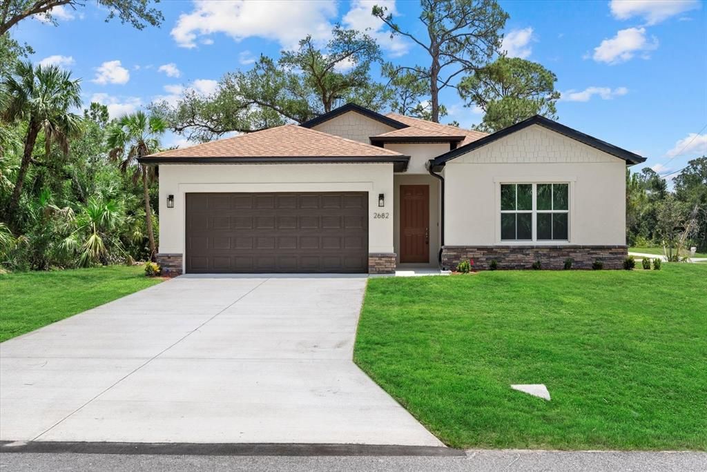 For Rent: $2,495 (4 beds, 3 baths, 1990 Square Feet)