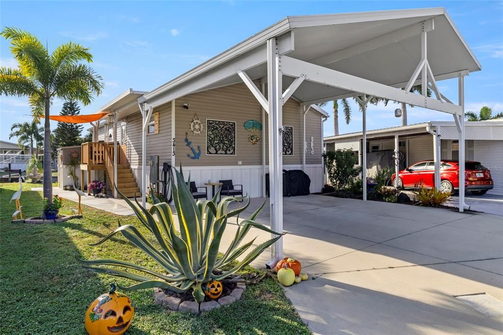 For Sale: $279,000 (2 beds, 2 baths, 1056 Square Feet)