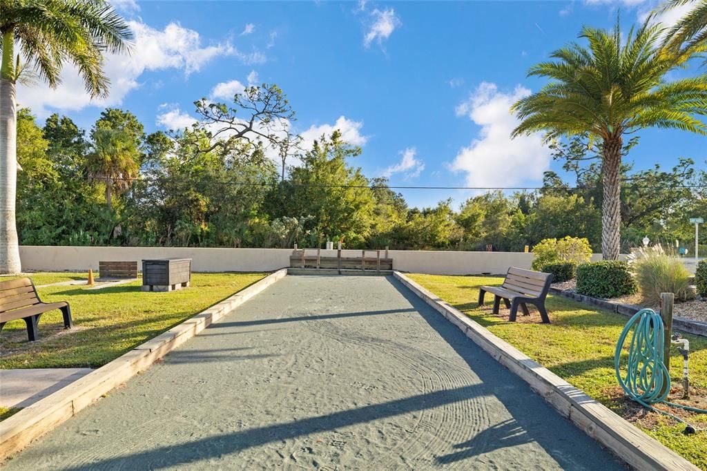 For Sale: $279,000 (2 beds, 2 baths, 1056 Square Feet)