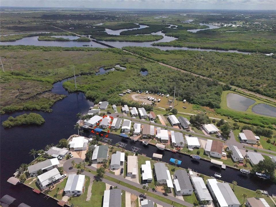 For Sale: $279,000 (2 beds, 2 baths, 1056 Square Feet)