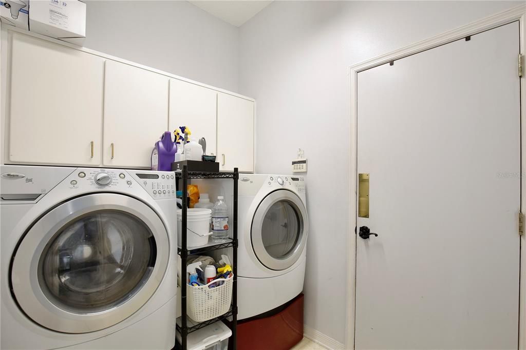 На продажу: $416,000 (4 спален, 2 ванн, 1773 Квадратных фут)