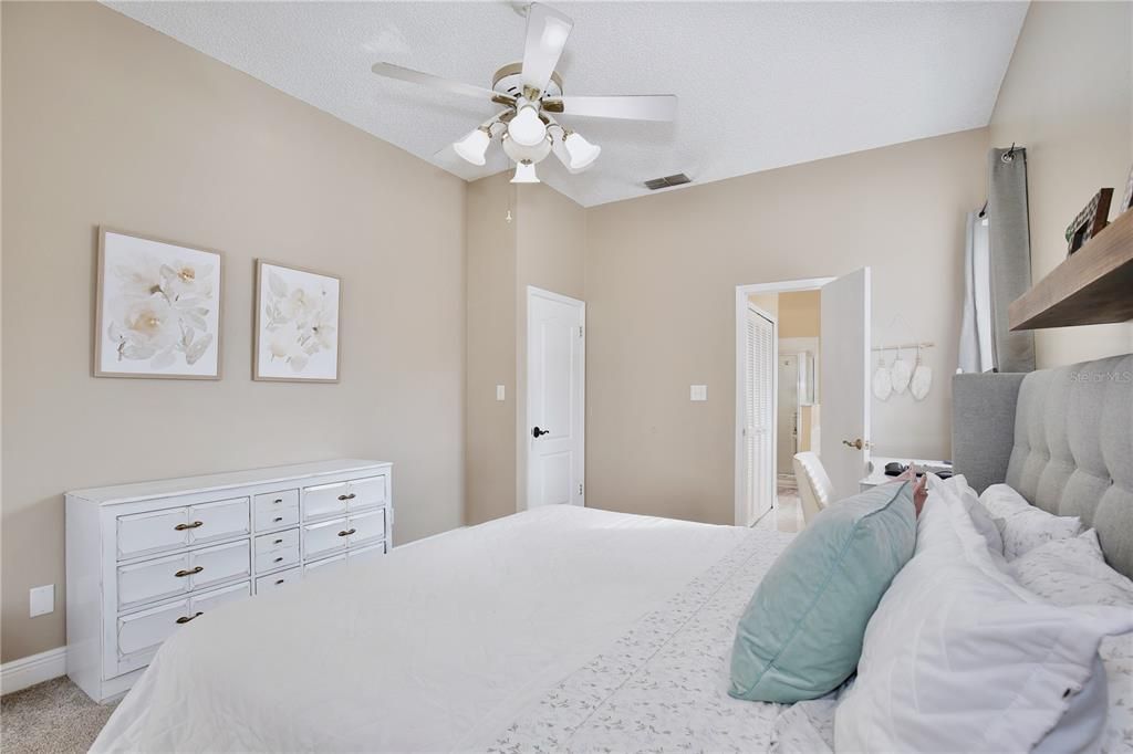 На продажу: $416,000 (4 спален, 2 ванн, 1773 Квадратных фут)