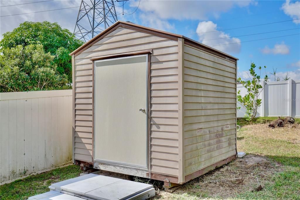 На продажу: $416,000 (4 спален, 2 ванн, 1773 Квадратных фут)