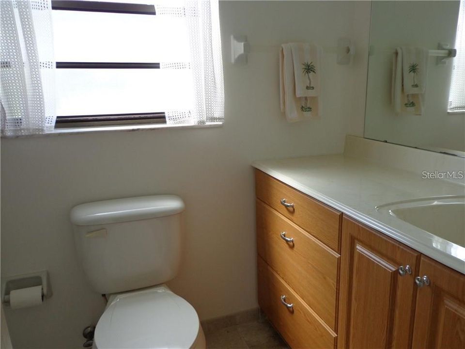 For Rent: $2,050 (3 beds, 2 baths, 1444 Square Feet)