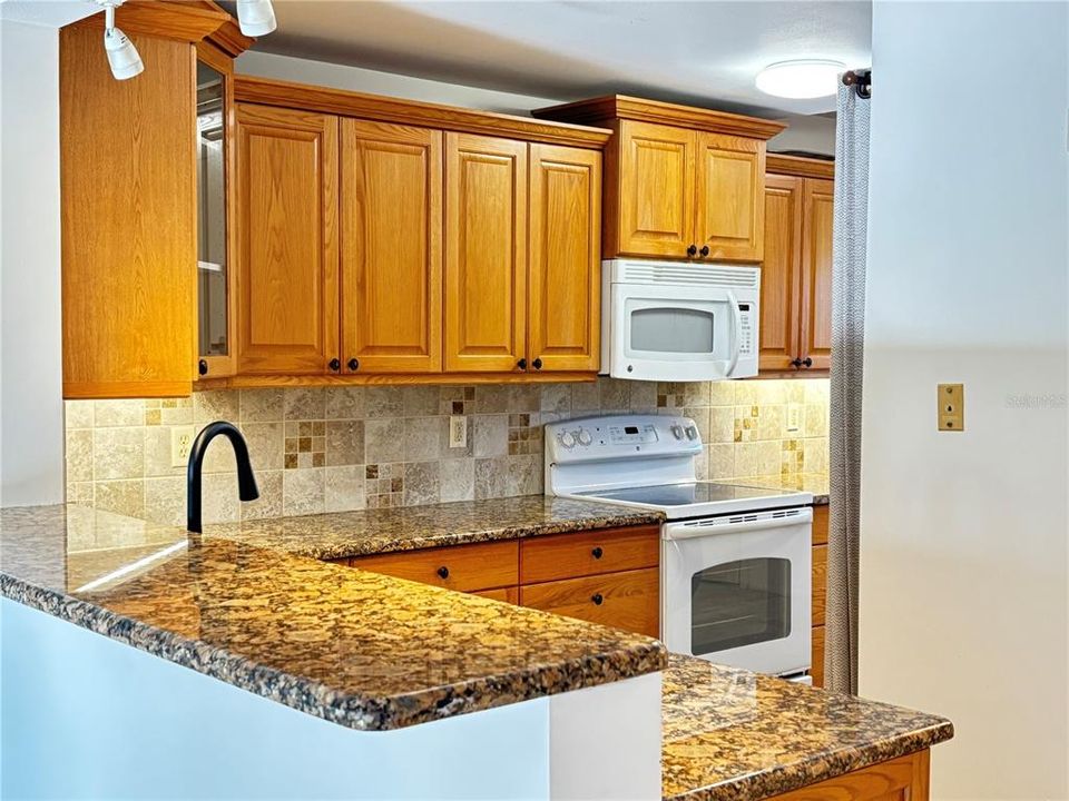 For Rent: $2,050 (3 beds, 2 baths, 1444 Square Feet)