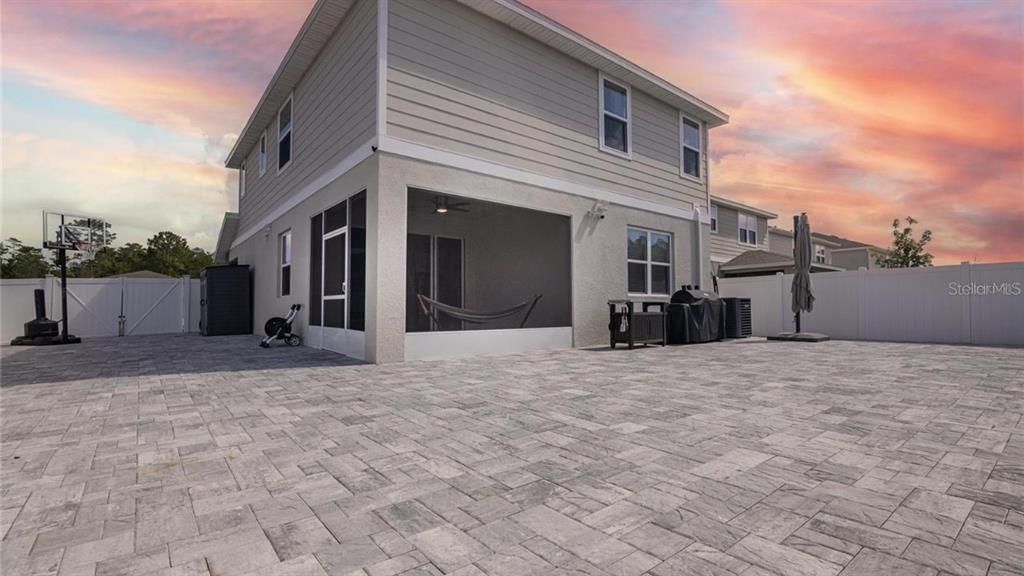 For Rent: $2,700 (4 beds, 2 baths, 2175 Square Feet)