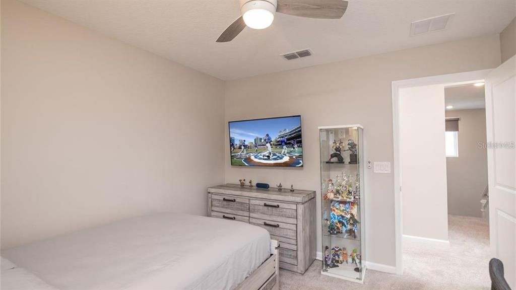 For Rent: $2,700 (4 beds, 2 baths, 2175 Square Feet)