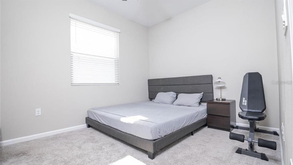 For Rent: $2,700 (4 beds, 2 baths, 2175 Square Feet)