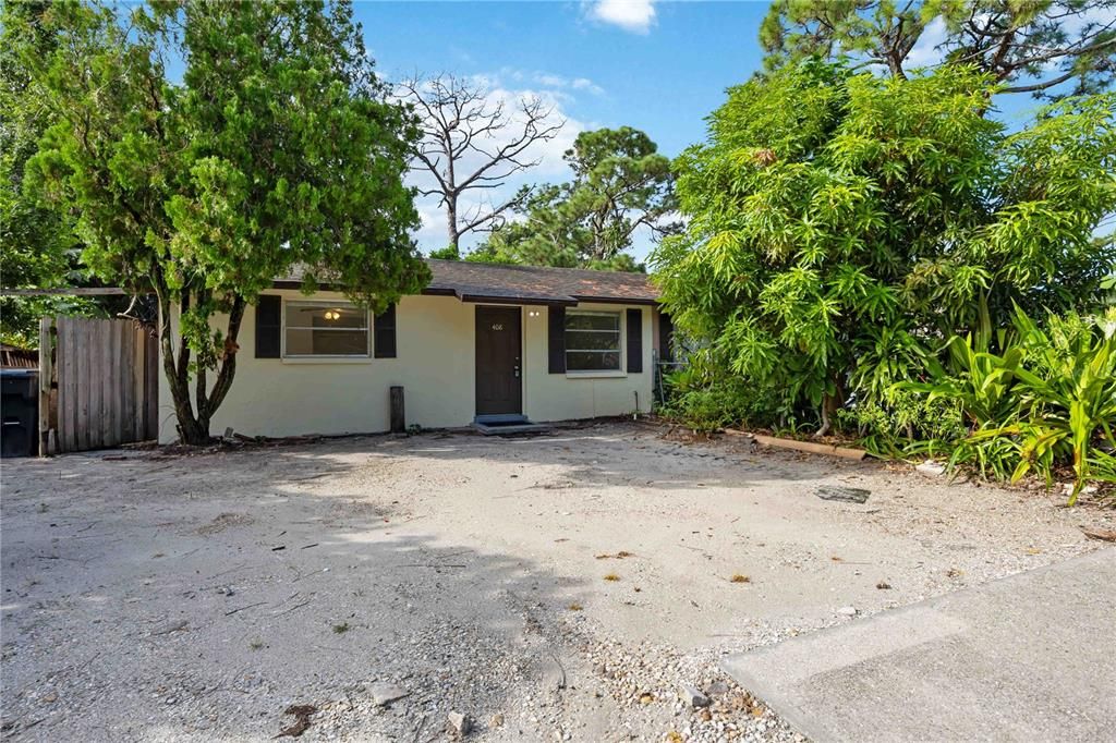 For Sale: $339,000 (4 beds, 0 baths, 1456 Square Feet)