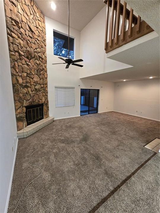 Active With Contract: $1,795 (2 beds, 2 baths, 1462 Square Feet)