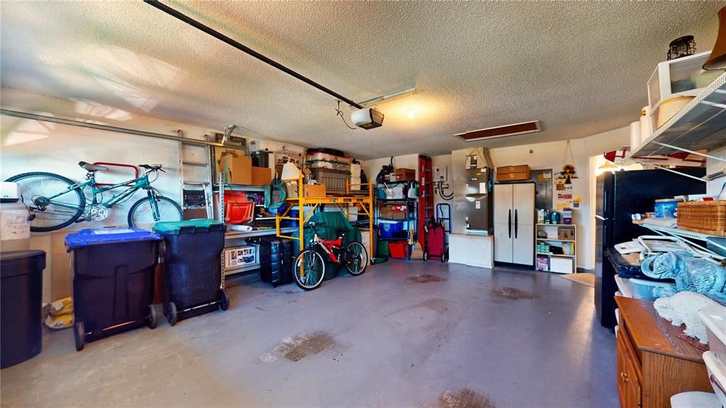 Active With Contract: $379,900 (3 beds, 2 baths, 1621 Square Feet)