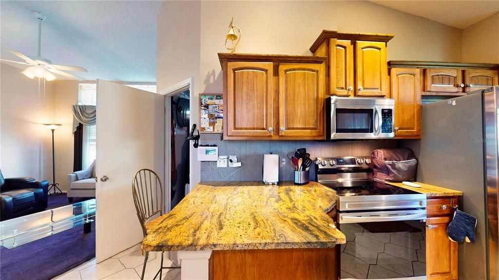 Active With Contract: $379,900 (3 beds, 2 baths, 1621 Square Feet)