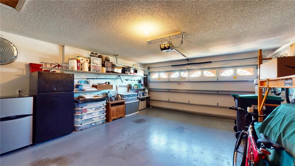 Active With Contract: $379,900 (3 beds, 2 baths, 1621 Square Feet)