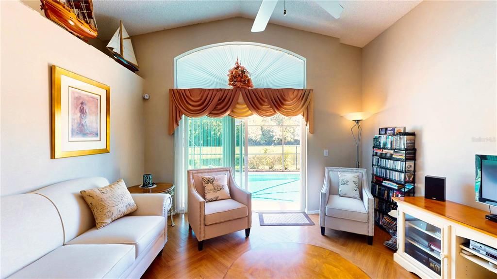 Active With Contract: $379,900 (3 beds, 2 baths, 1621 Square Feet)