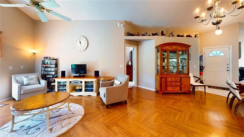 Active With Contract: $379,900 (3 beds, 2 baths, 1621 Square Feet)