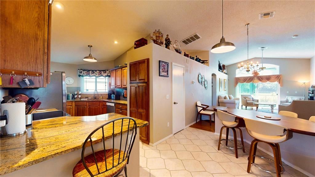 Active With Contract: $379,900 (3 beds, 2 baths, 1621 Square Feet)