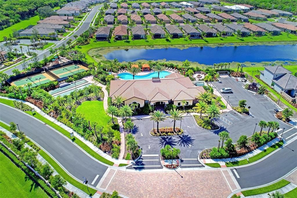 For Sale: $799,000 (3 beds, 2 baths, 1926 Square Feet)