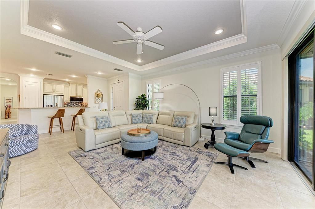 For Sale: $799,000 (3 beds, 2 baths, 1926 Square Feet)