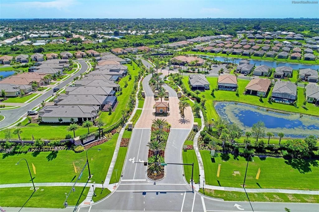 For Sale: $799,000 (3 beds, 2 baths, 1926 Square Feet)