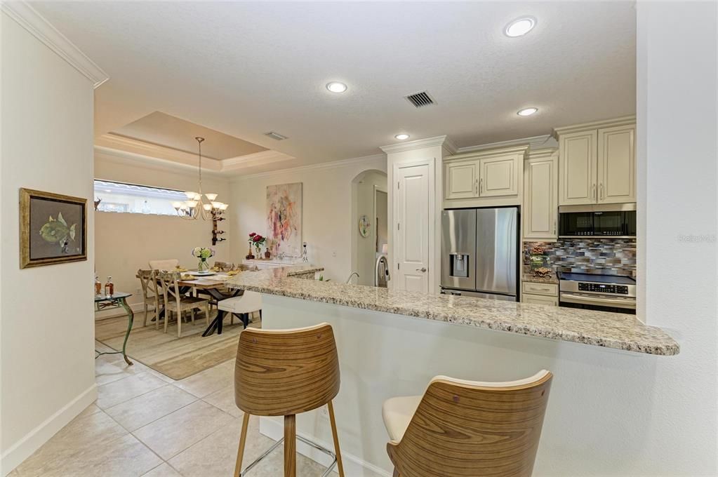 For Sale: $799,000 (3 beds, 2 baths, 1926 Square Feet)