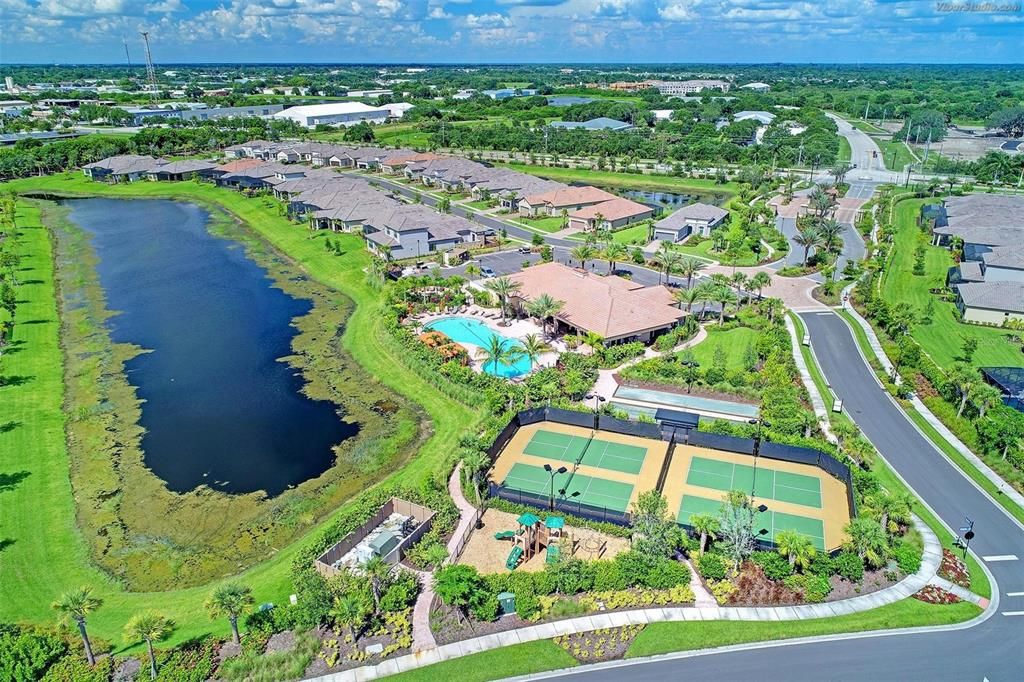 For Sale: $799,000 (3 beds, 2 baths, 1926 Square Feet)