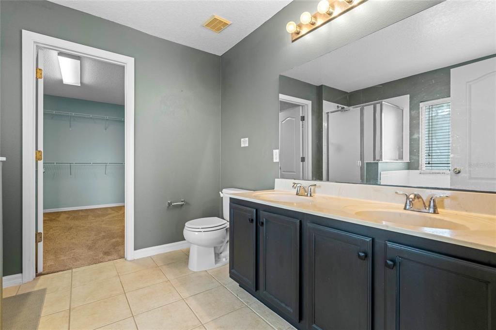 En Renta: $2,550 (3 camas, 2 baños, 2550 Pies cuadrados)