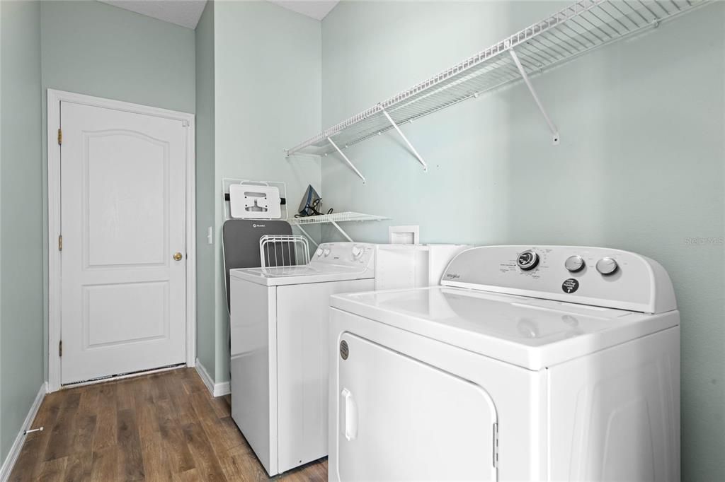 En Renta: $2,550 (3 camas, 2 baños, 2550 Pies cuadrados)