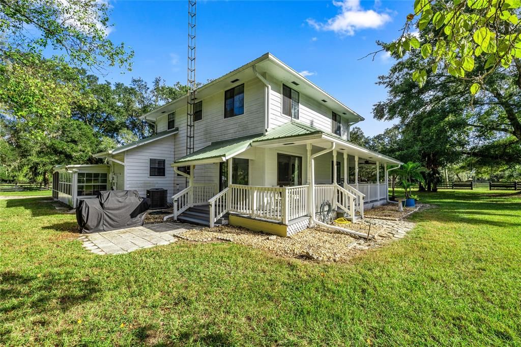 待售: $875,000 (3 贝兹, 2 浴室, 1702 平方英尺)