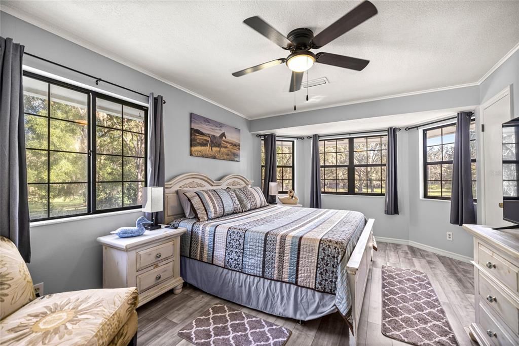 待售: $875,000 (3 贝兹, 2 浴室, 1702 平方英尺)