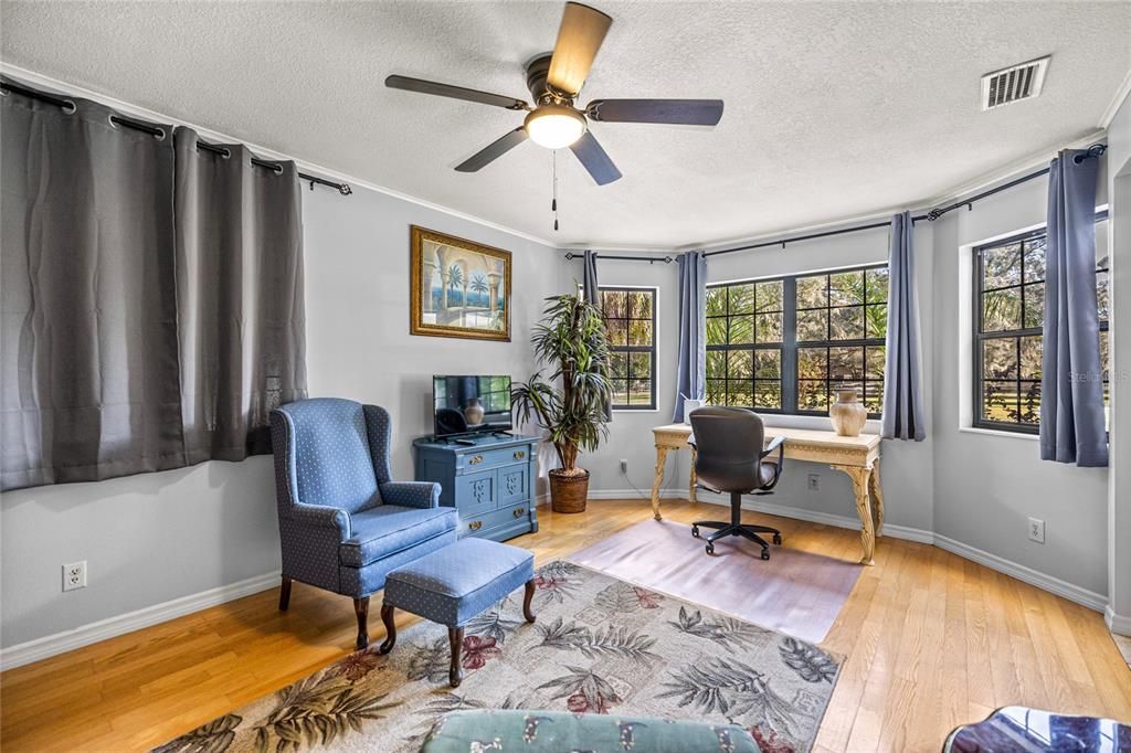 待售: $875,000 (3 贝兹, 2 浴室, 1702 平方英尺)