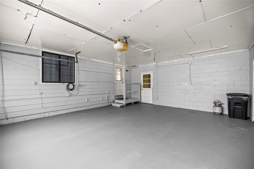 待售: $875,000 (3 贝兹, 2 浴室, 1702 平方英尺)