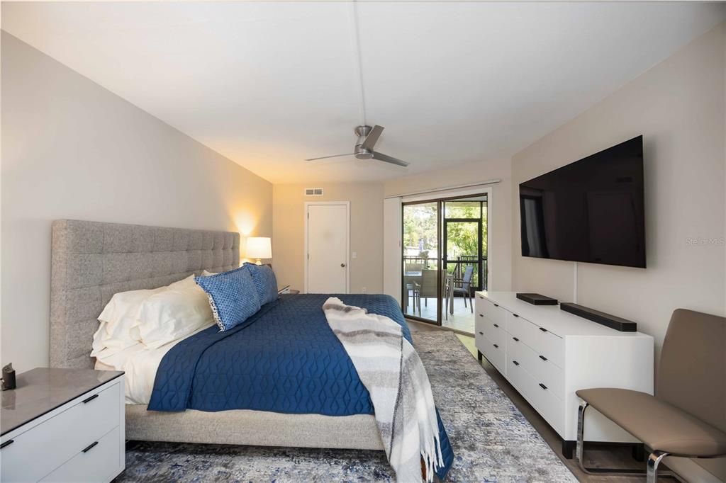 For Sale: $270,000 (2 beds, 2 baths, 1254 Square Feet)