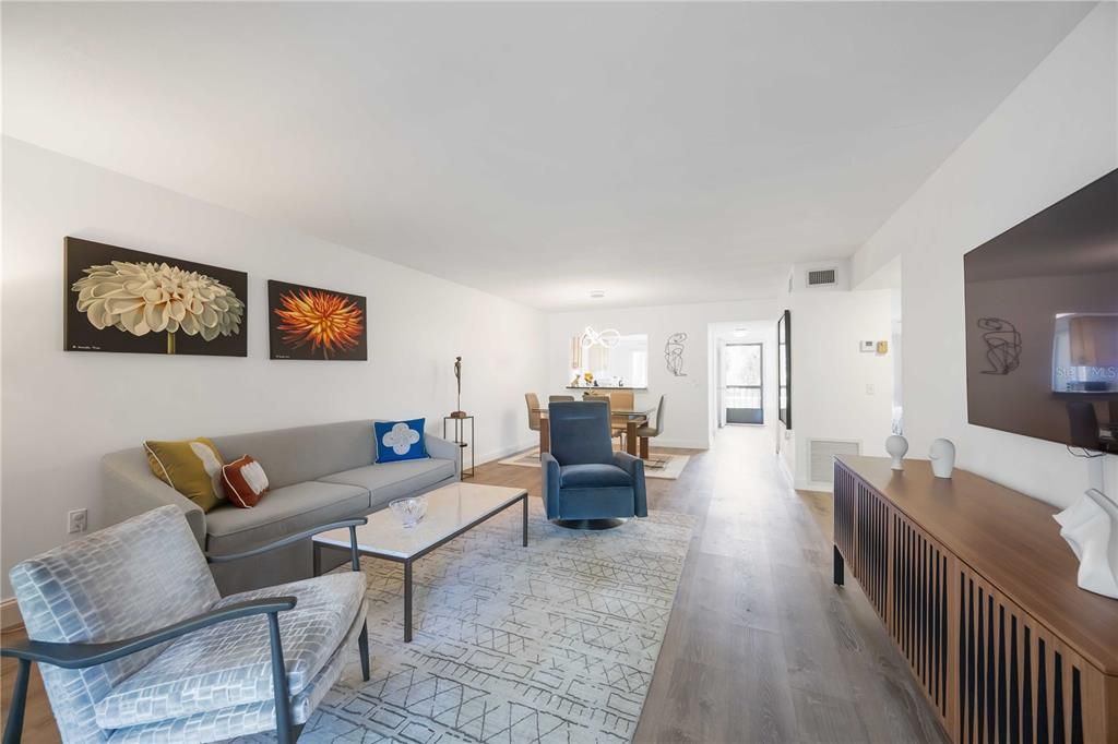 For Sale: $270,000 (2 beds, 2 baths, 1254 Square Feet)