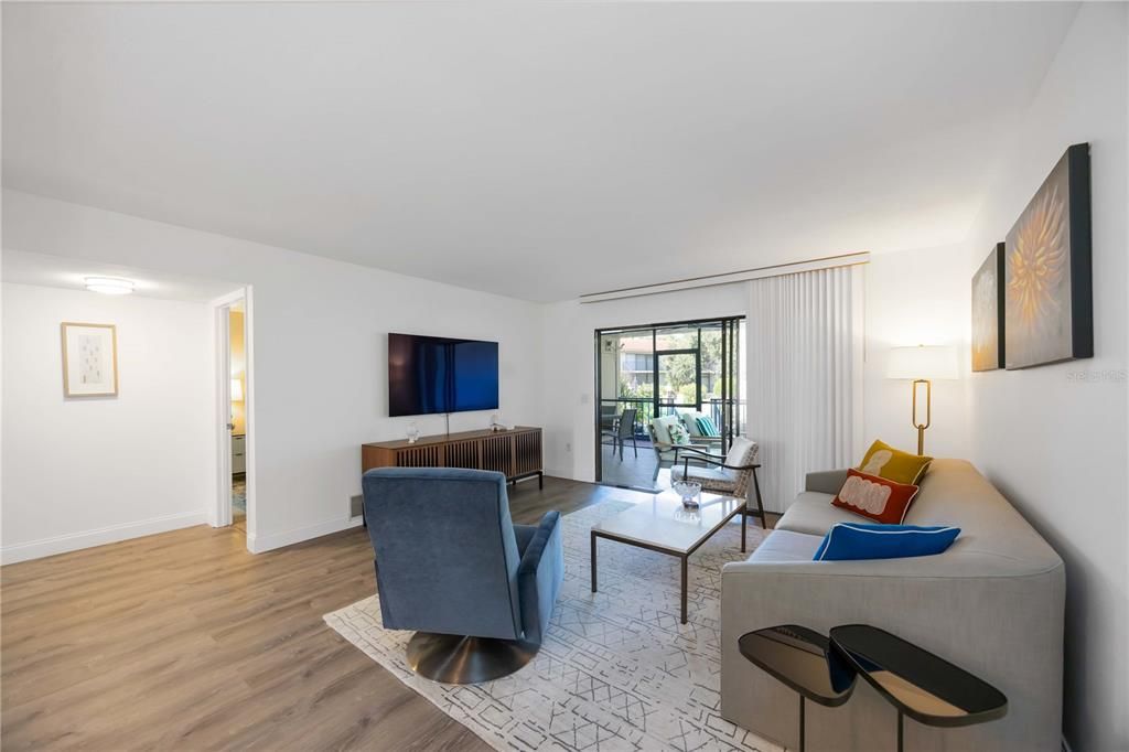 For Sale: $270,000 (2 beds, 2 baths, 1254 Square Feet)