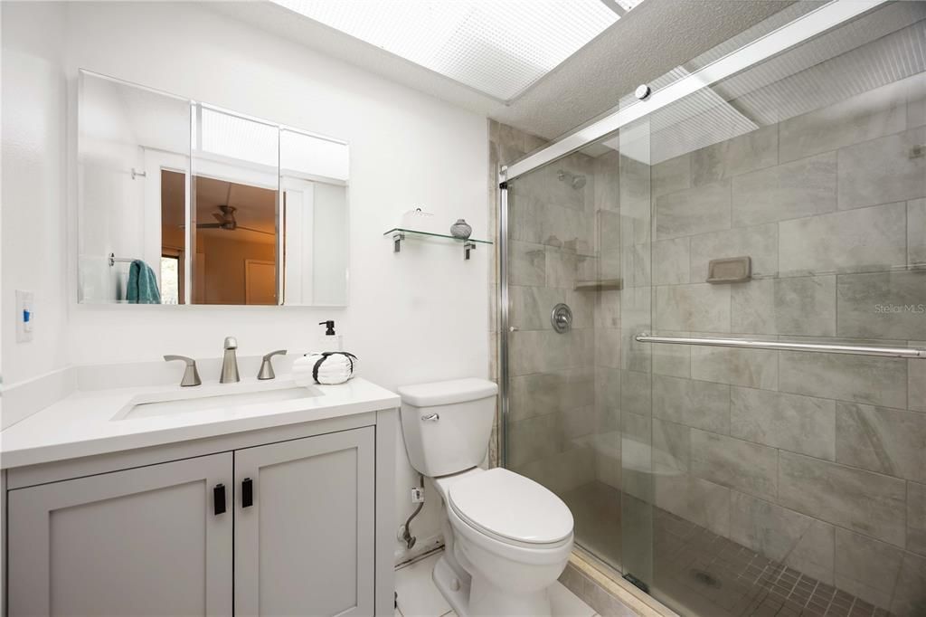 For Sale: $270,000 (2 beds, 2 baths, 1254 Square Feet)