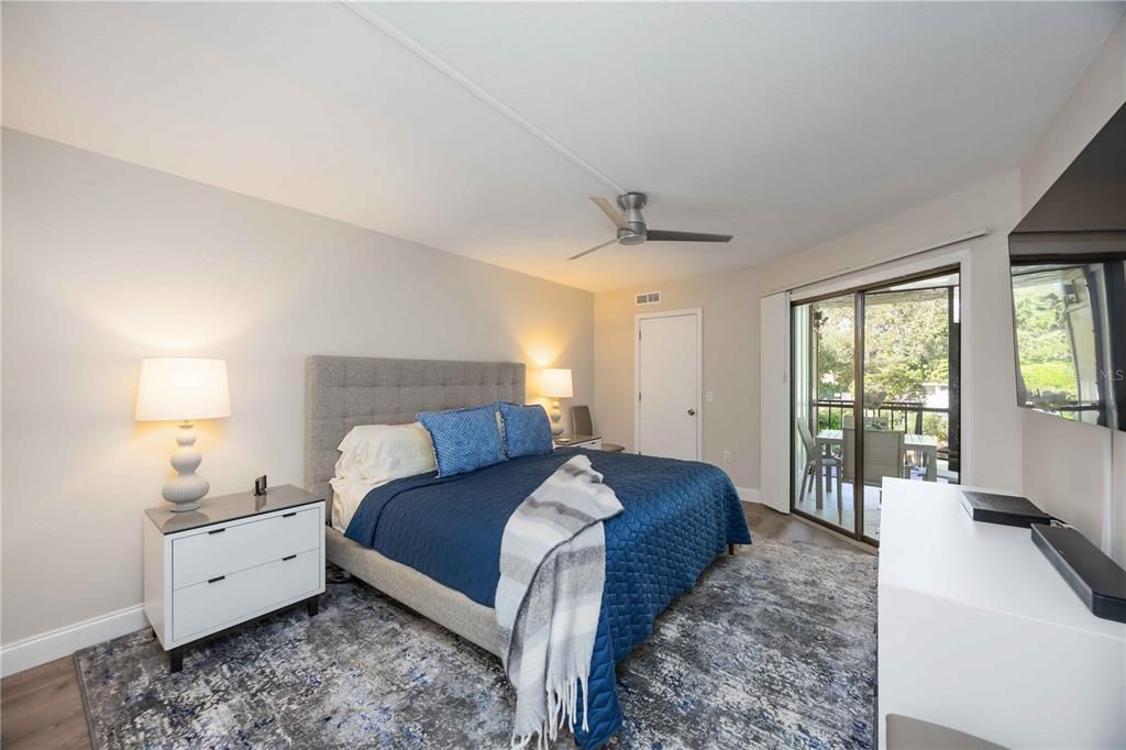 For Sale: $270,000 (2 beds, 2 baths, 1254 Square Feet)