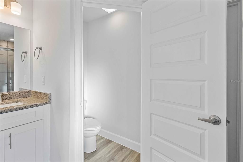 На продажу: $373,400 (4 спален, 2 ванн, 1760 Квадратных фут)