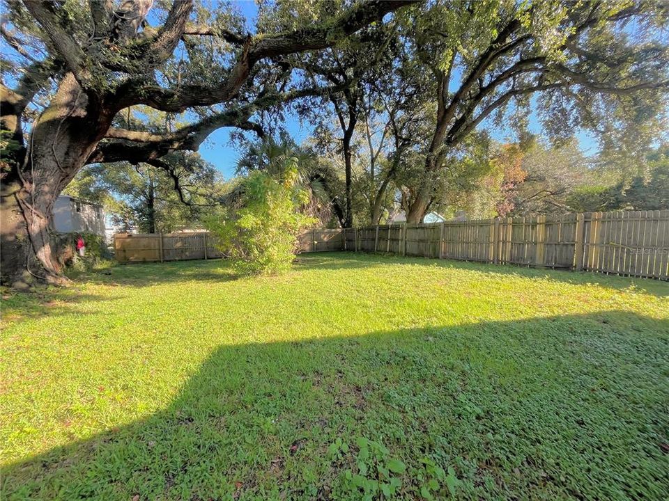 For Rent: $950 (1 beds, 1 baths, 500 Square Feet)